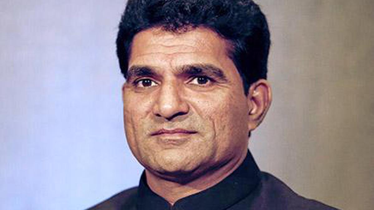 aamaadmipartyappointsisudangadhviaspresidentofgujaratunit
