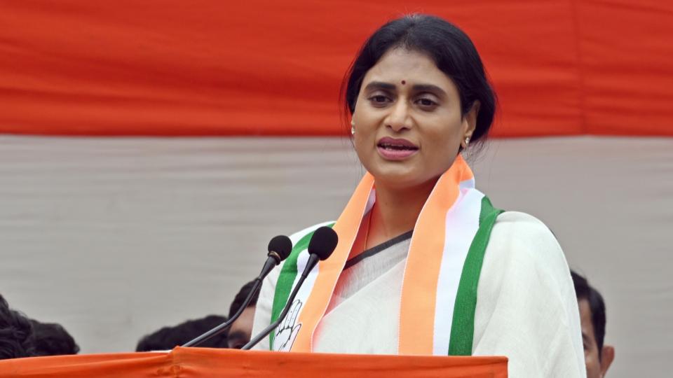 heavyfueltaxesinandhrapradeshthanintamilnadusaysyssharmila