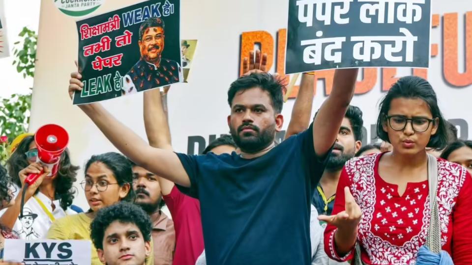 CJP Continues Jantar Mantar Protest Over NEET Paper Leak
