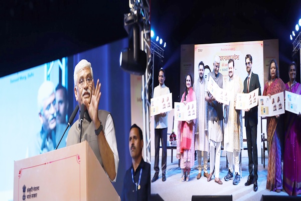 unioncultureministerunveilscommemorativestampformukeshon100thbirthanniversary
