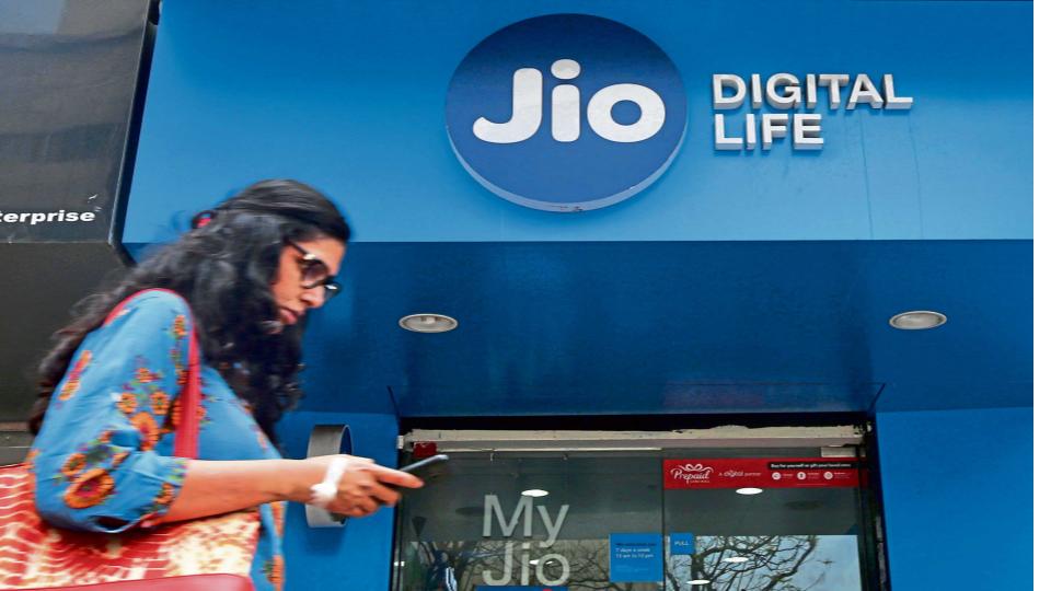 Reliance Jio experiences nationwide outage, service now restored