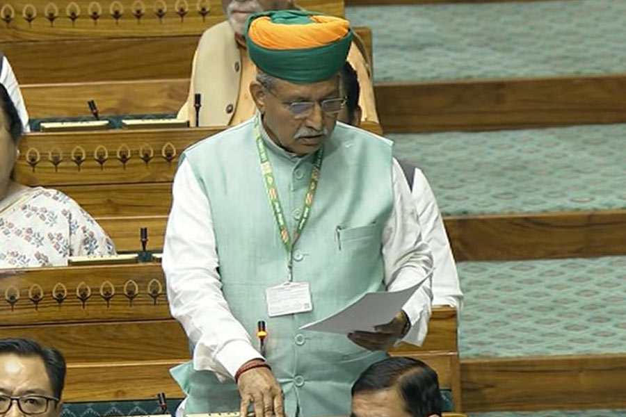 ecourtsmissionmodeprojectadvancingictinjudiciary:arjunrammeghwal