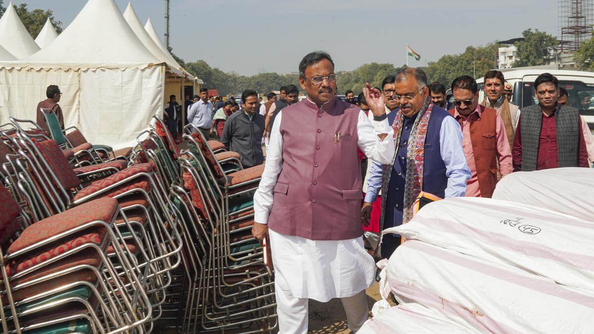 chiefministernamefordelhitobeannouncedtomorrowoathtakingceremonyatramlilamaidanonfeb20