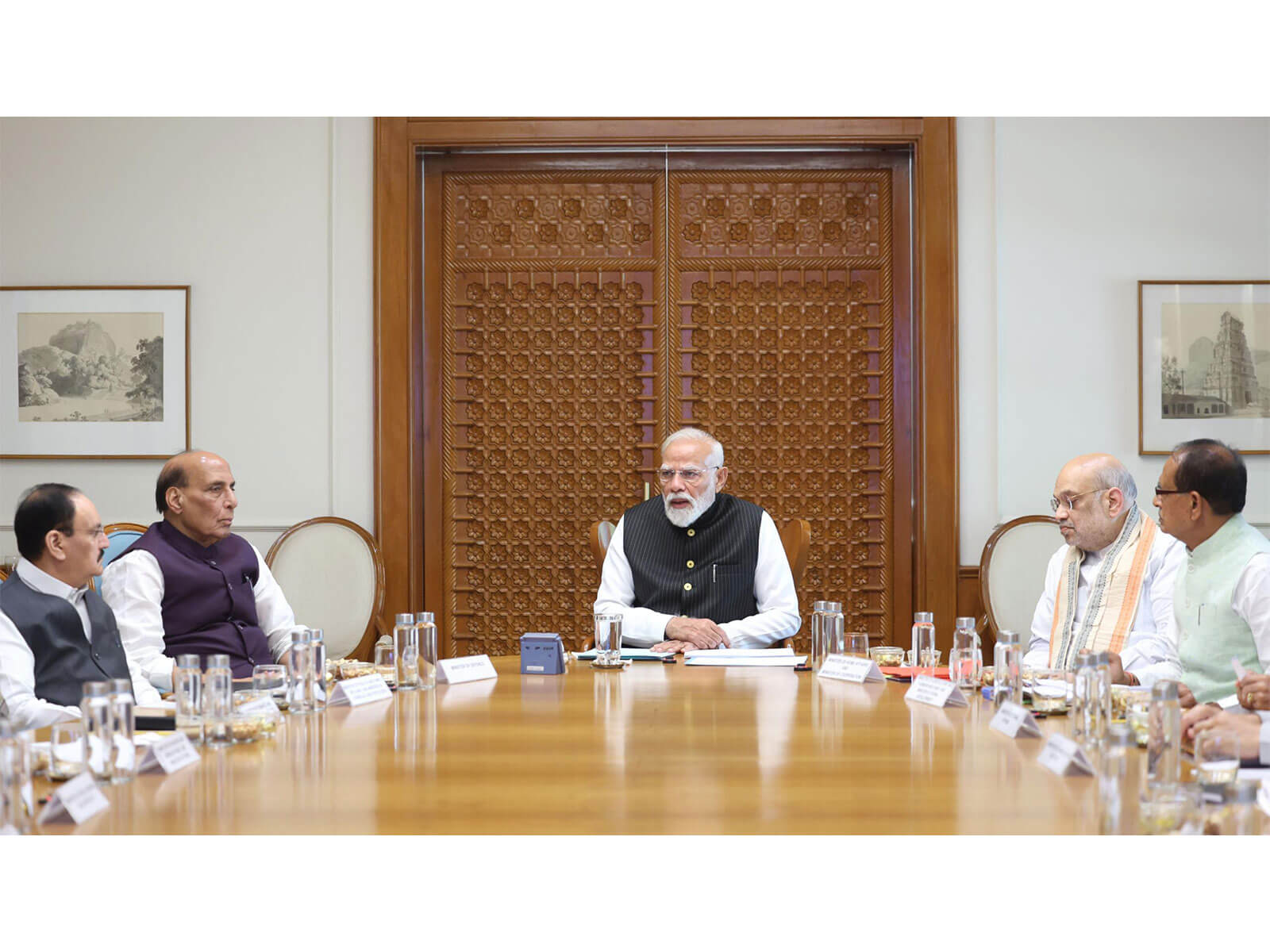 pmmodichairs45hourmarathonmeetwithcouncilofministers