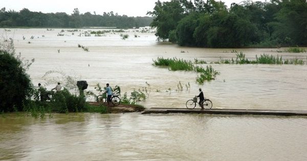 centrereleasesreliefamountofrs5850croreto14floodaffectedstates