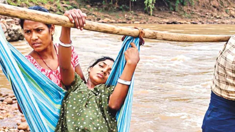 Pregnant Woman Carried 8 Km in Doli in Andhra, Road Damaged by Rains