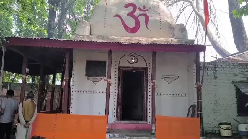 Kashmiri Pandits reopen J&K temple after 35 years, Muslims invited as chief guests