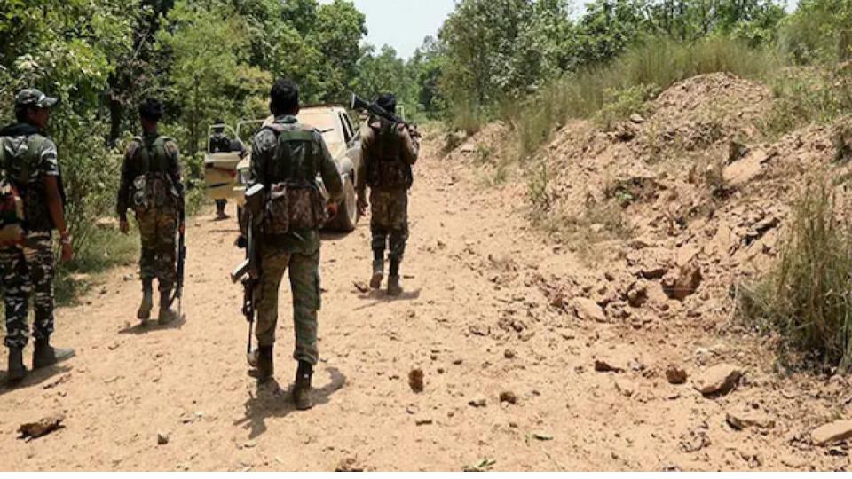 eightnaxaliteskilledinencounterwithsecurityforcesinchhattisgarh