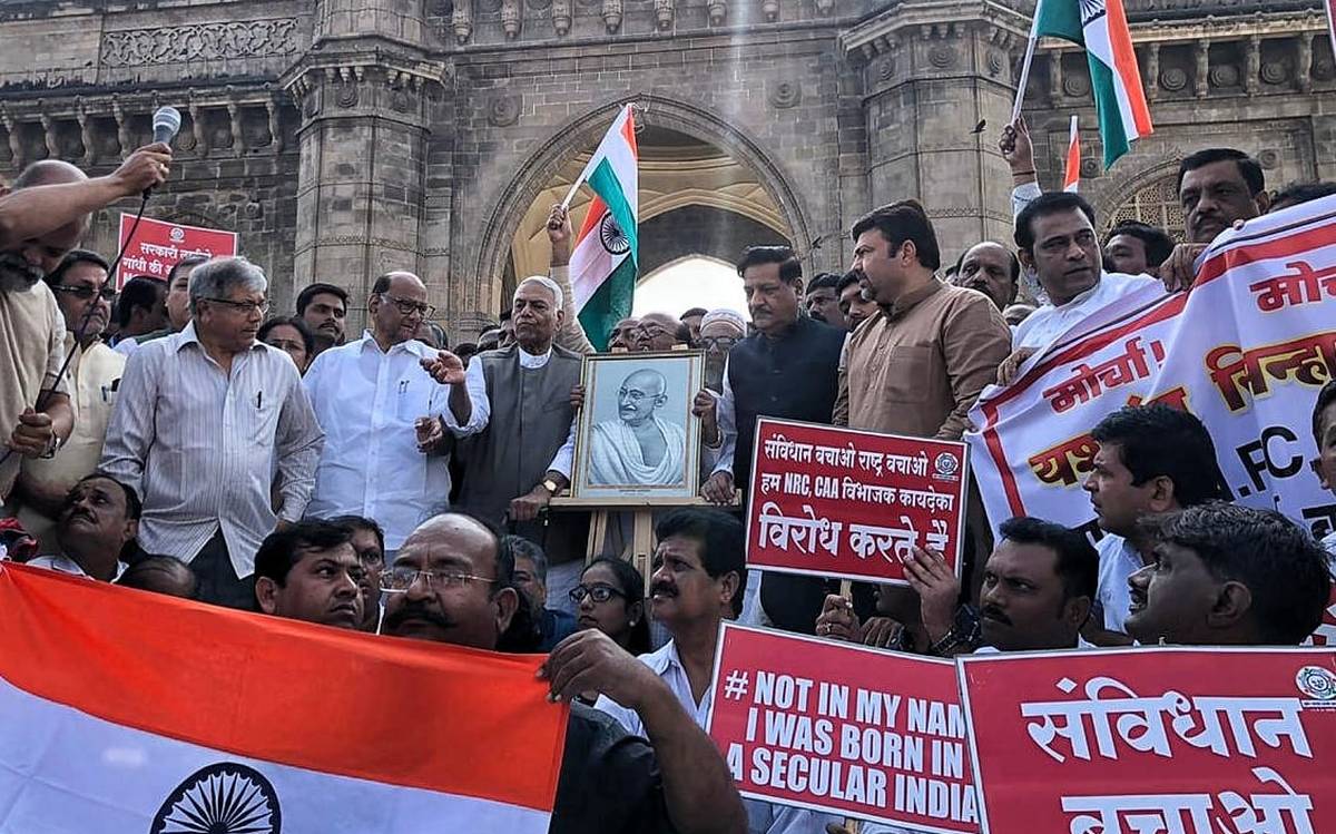sharadpawarprithvirajchavanyashwantsinhakickoffanticaanrcrallyinmumbai