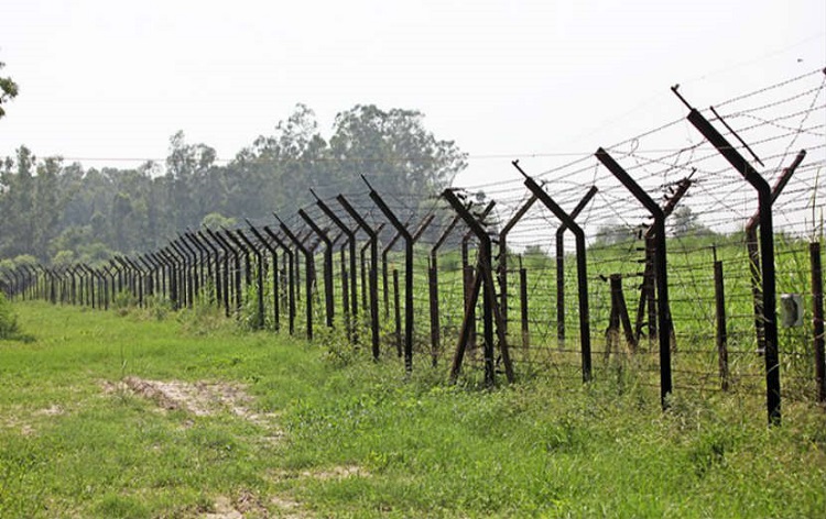 centrereleasesover113crorerupeestosixborderstates