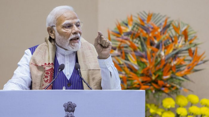 indiarectifyingpastmistakescelebratingunsungheroes:pmmodi