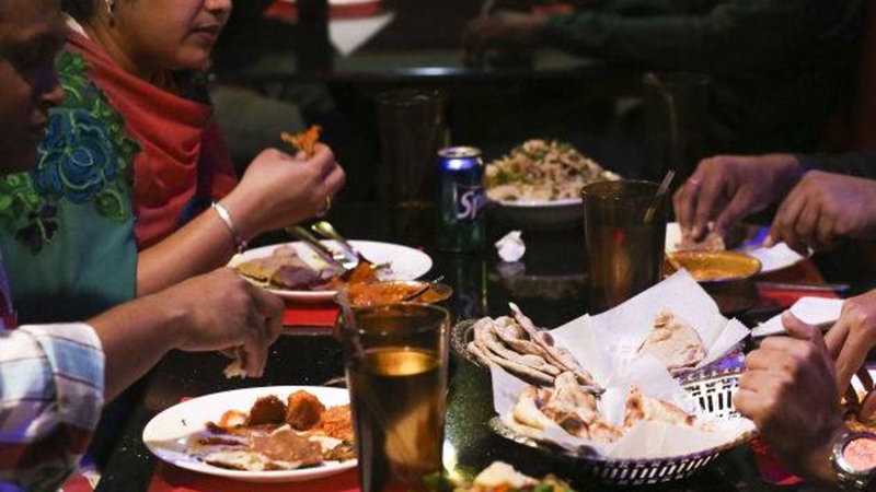 goodnews!nownarendramodigovernmentremovesservicechargefromrestaurants
