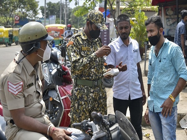 bengalurumayseeweekendcurfewtougherrestrictionsafteraugust15tocontaincovidsurge