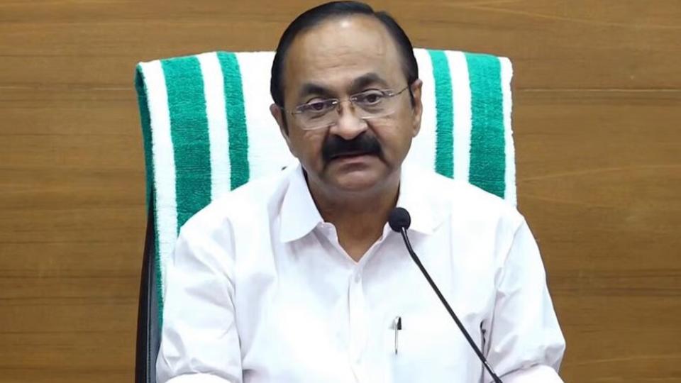 Kerala CM To Hold Talks With CM Vijay Over Mullaperiyar