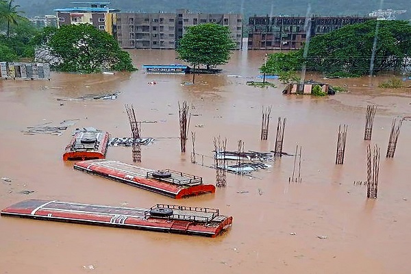 landslidekills35inraigadmaharashtrarainfurycontinues