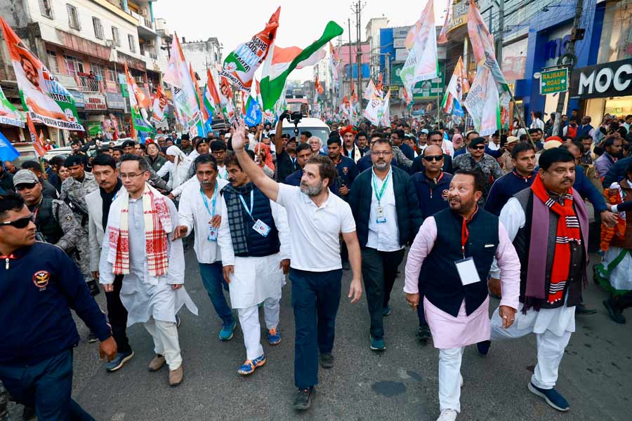 rahulheckledduringnyayyatracongressallegesitsleaders‘attacked’atbehestofassamcmsarma