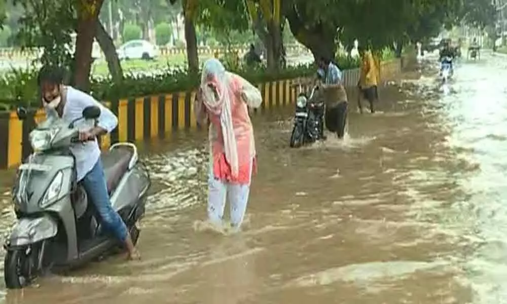 heavyrainslashvijayawada