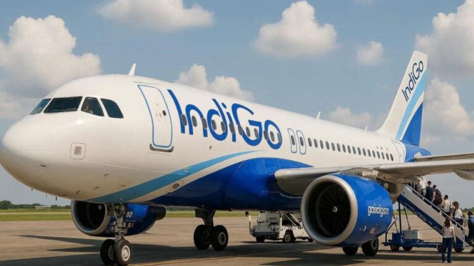IndiGo faces technical disruption, passengers report booking issues