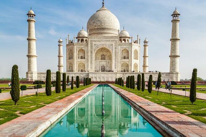 reopeningoftajmahaltorevivetourismindustry:agramayor