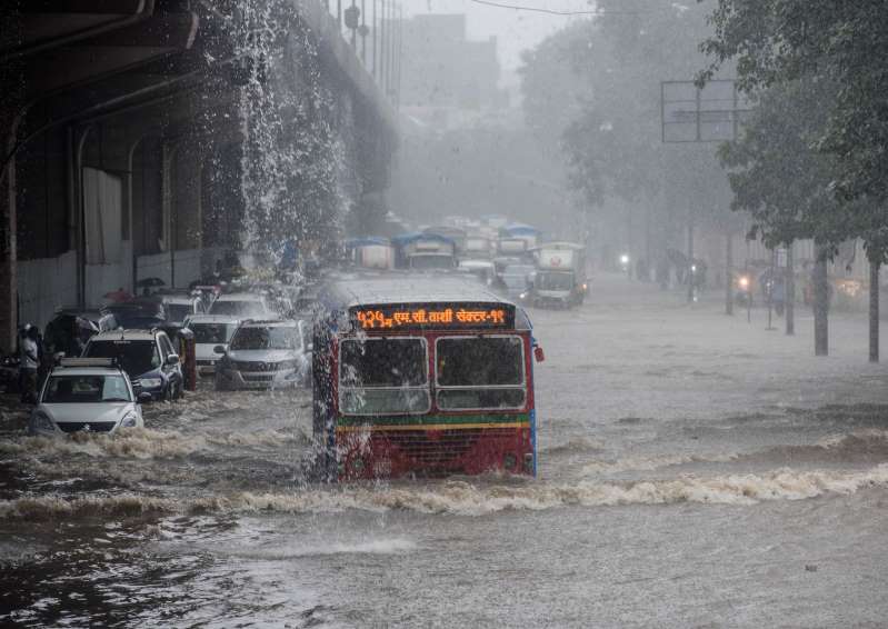 heavyraincontinuestolashmumbai;expectdownpourtodaytoosaysimd