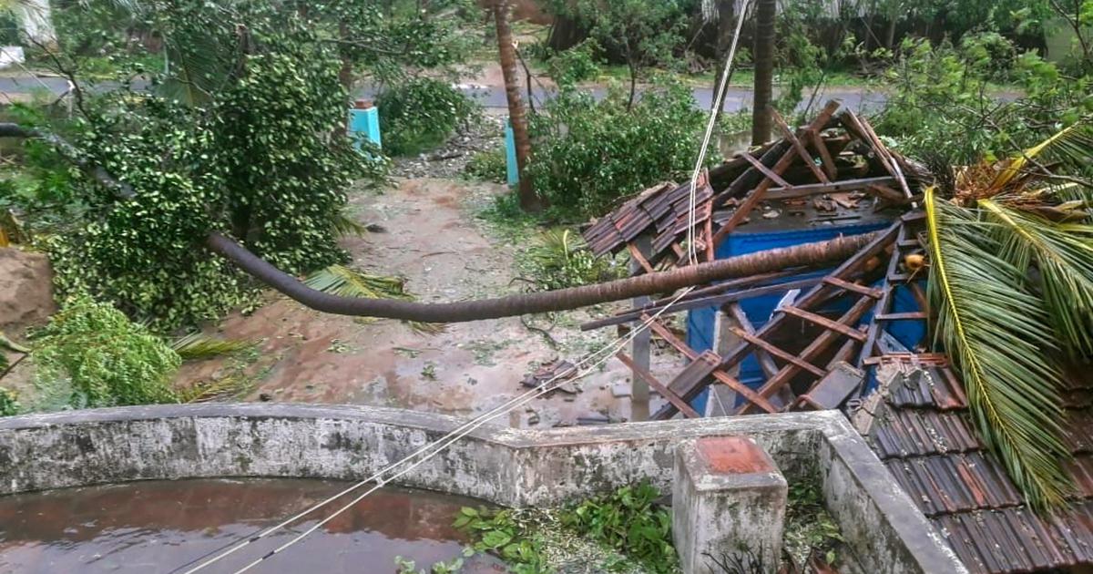 cyclonegaja:deathtollrisesto13reliefoperationsonwarfooting