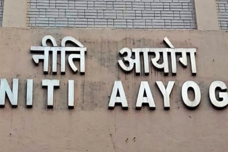 nitiaayogapproves32beneficiariesunderplischemeforlargescaleelectronicsmanufacturing