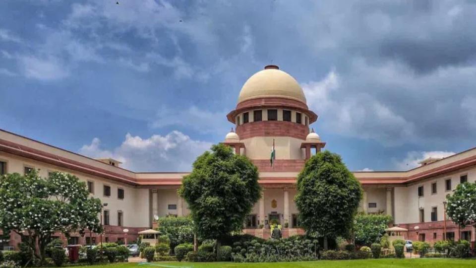 SC told Centre considering CBT test for NEET, seeks replies from petitioners