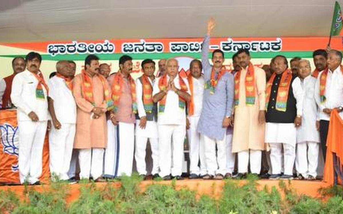 bjpfields13disqualifiedcongressjd(s)mlasforassemblybypollsinkarnataka