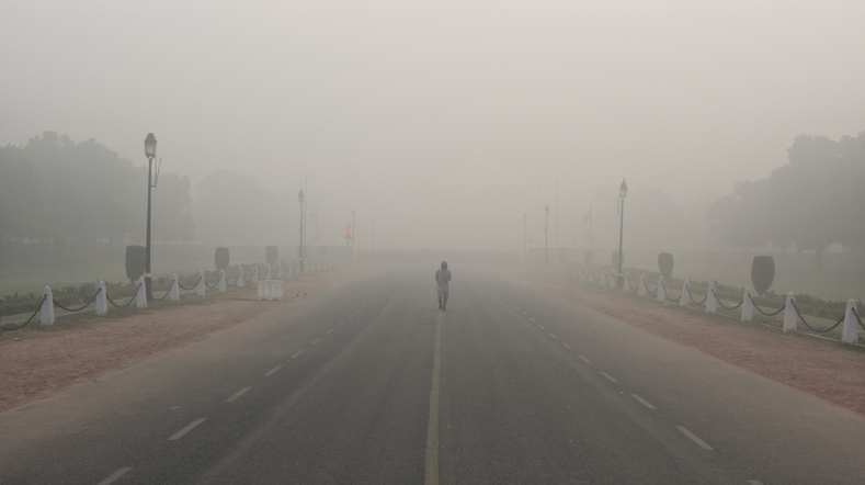 delhi’sairqualitydeterioratesagaintothepoorcategoryaqiat300