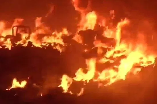 firebreaksoutatgodowninkolkattamarket