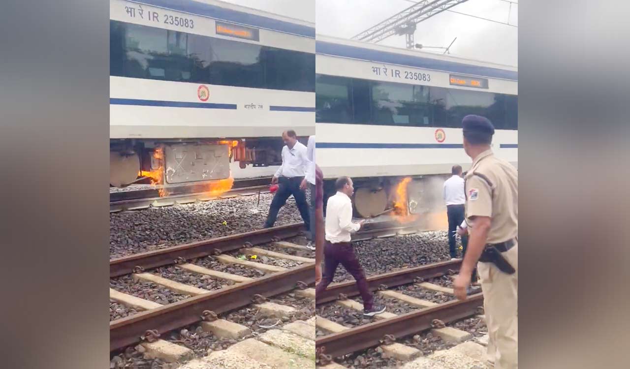 fireinbatteryboxofbhopaldelhivandebharattrain;nocasualty