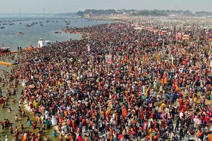 sangamwitnessingthelastdipofthekumbhmelaatprayagraj