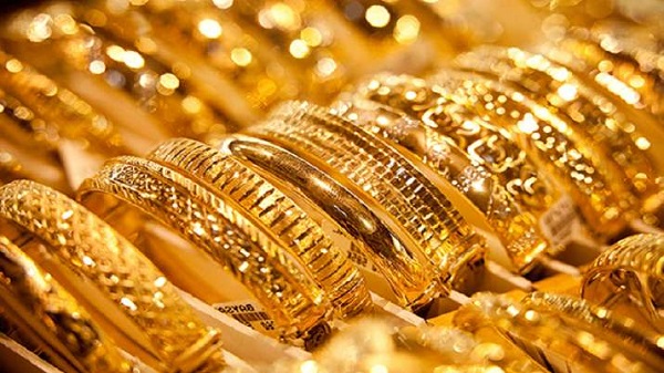 businessmancheatsjewellerofrs482cronpretextofbuyinggolddesigningjewellery:mumbai