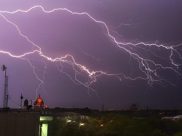 9peoplekilledinthunderstormsinup