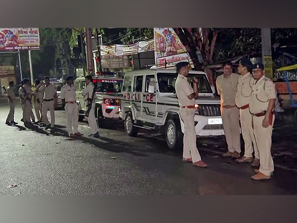 tensionprevailsinbiharsharifandsasaramaftercommunalclashes