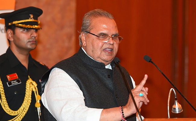 notmakingorconsideringpermanentresidencyrulesinjk:satyapalmalik