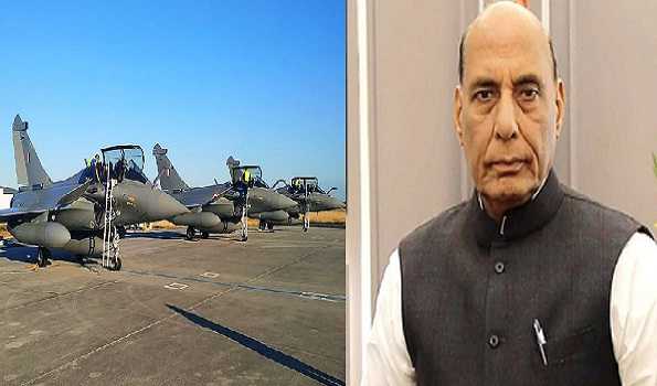 touchdownofrafalecombataircraftsinindiamarksthebeginningofaneweraincountrysmilitaryhistory:rajnathsingh