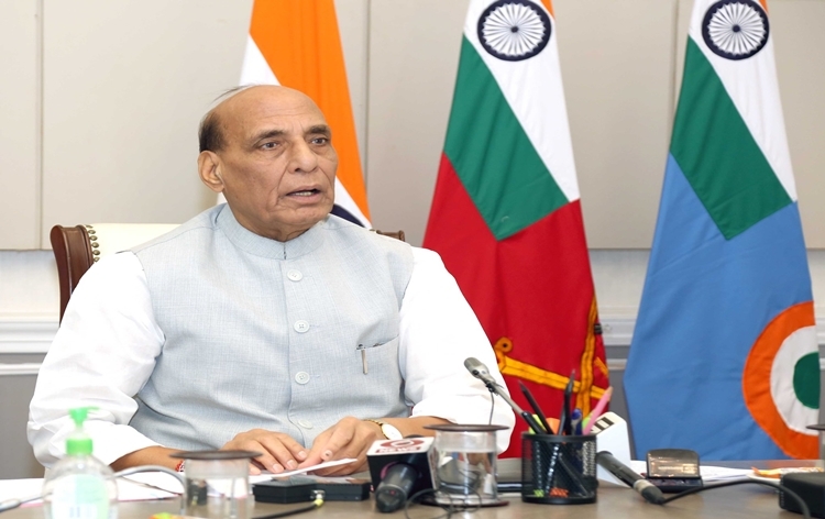 defenceministerrajnathsinghtoinducttwoindigenouslybuiltfrontlinewarshipsintoindiannavy