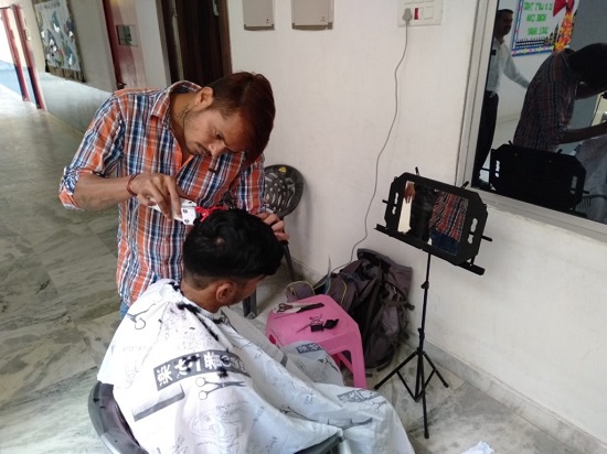 AP government has issued an order banning slang against barbers 
