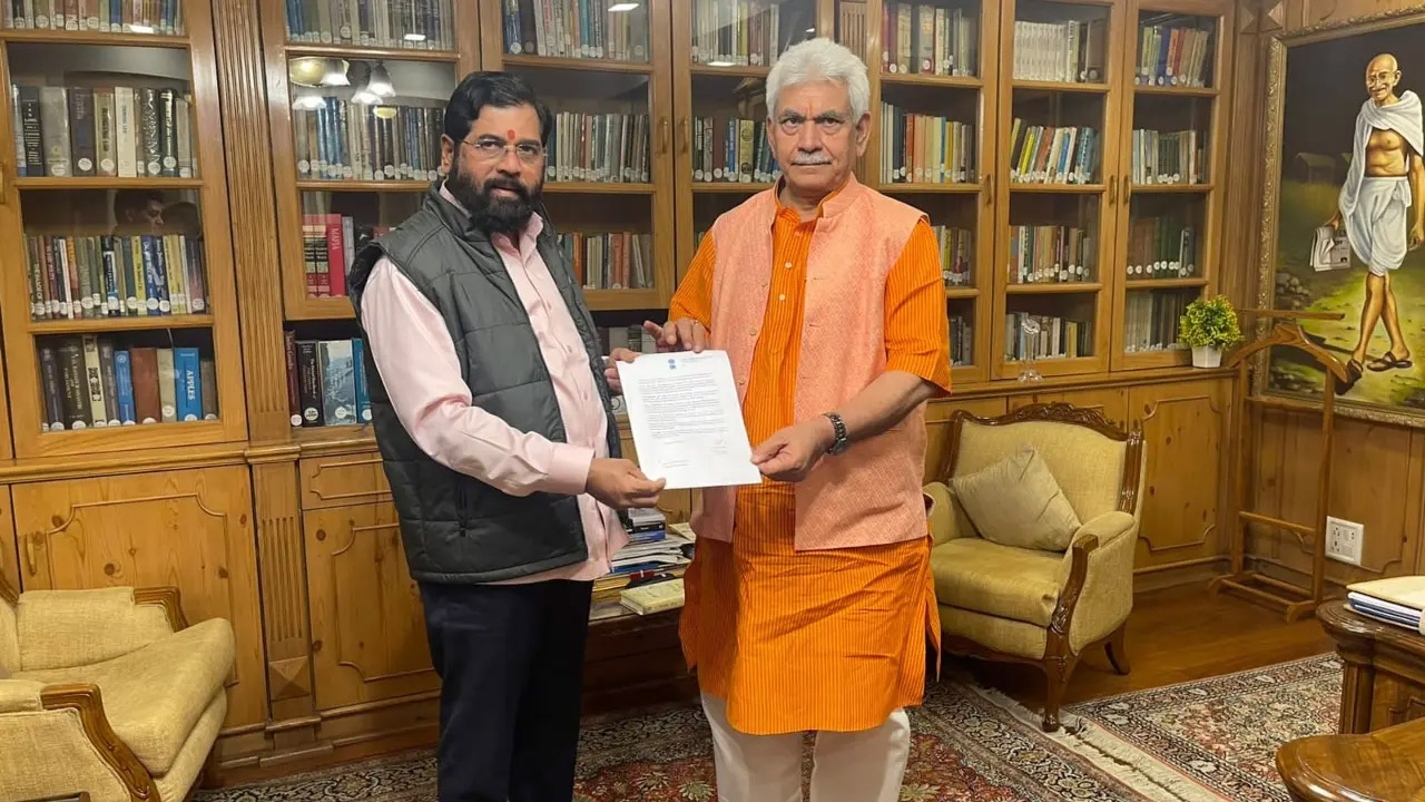 maharashtracmmeetsjklgmanojsinhainsrinagar
