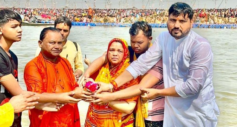 mahakumbh:odishacmtakesholydipattrivenisangam