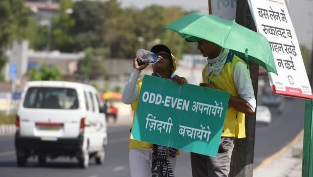 delhismog:aapgovernmenttoreviewoddevenschemeonfriday