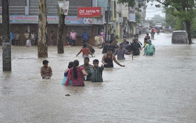 cmcallsinarmyforrescueoperations1171villagesravagedbyfloods:madhyapradeshrains