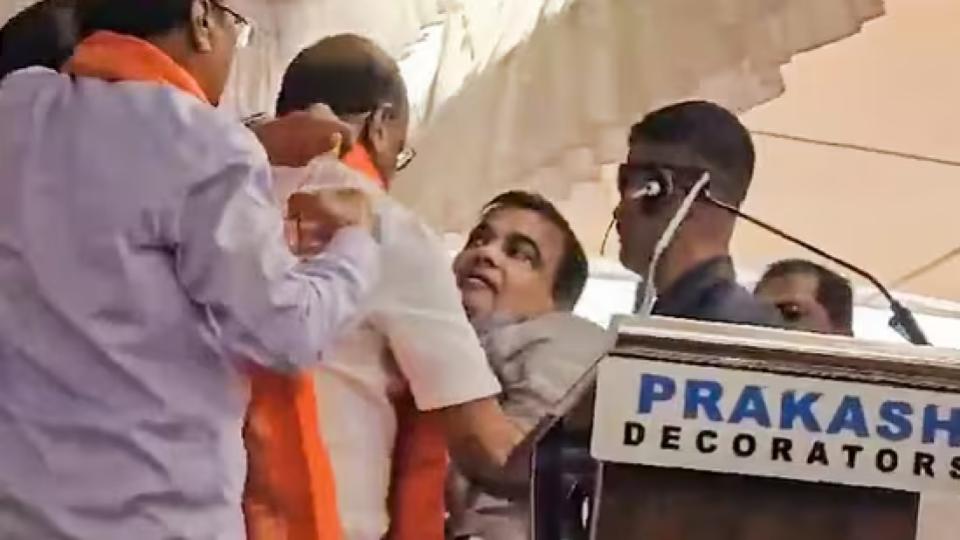 Nitin Gadkari faints at campaign rally in Maharashtra