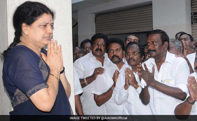 aiadmkleadersasksasikalanatarajantobecometamilnaduchiefminister