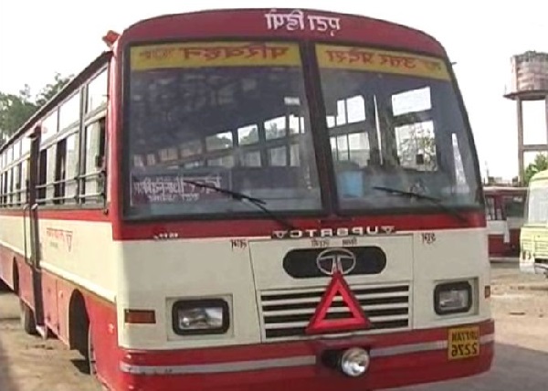 bihar:unabletopayfare47yearolddailywagerpushedoffmovingbusdies