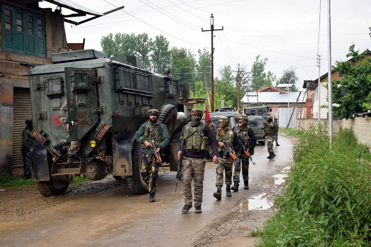 twoterroristskilledinencounternearlocinjksbaramulla