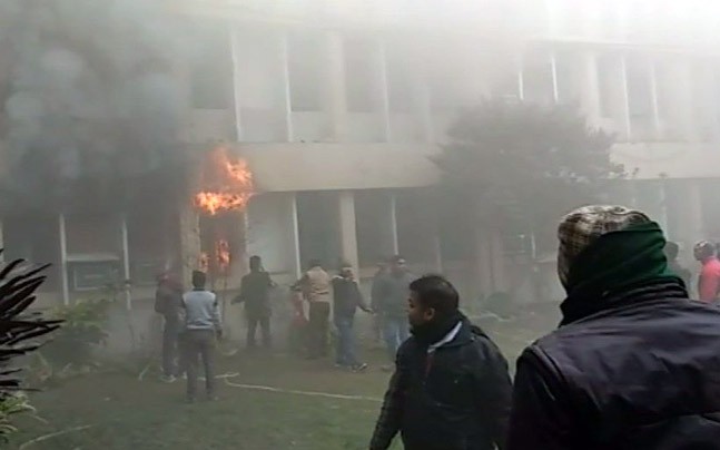 massivefirebreaksoutingorakhpurgovthospital