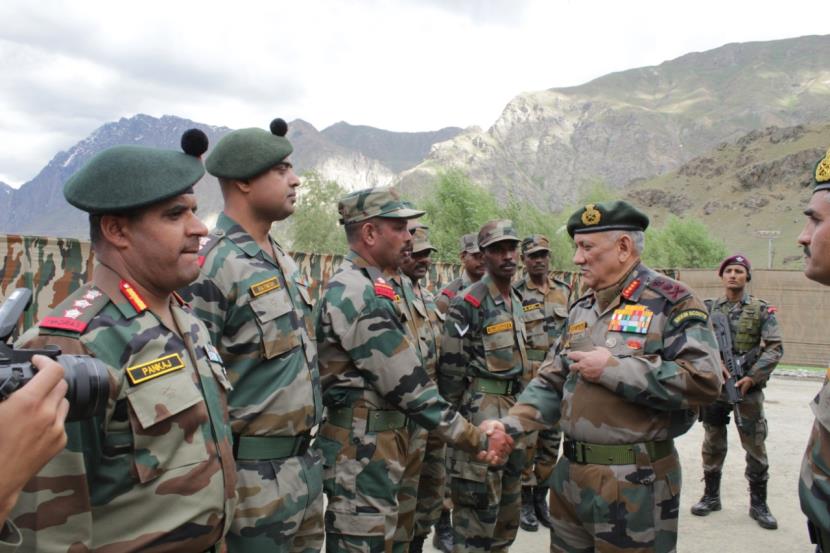 armychiefgeneralbipinrawatvisitsdrassector