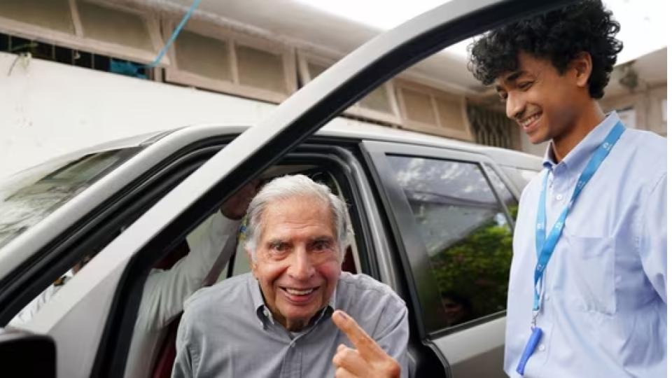 Ratan Tata casts his vote in Colaba, Mumbai